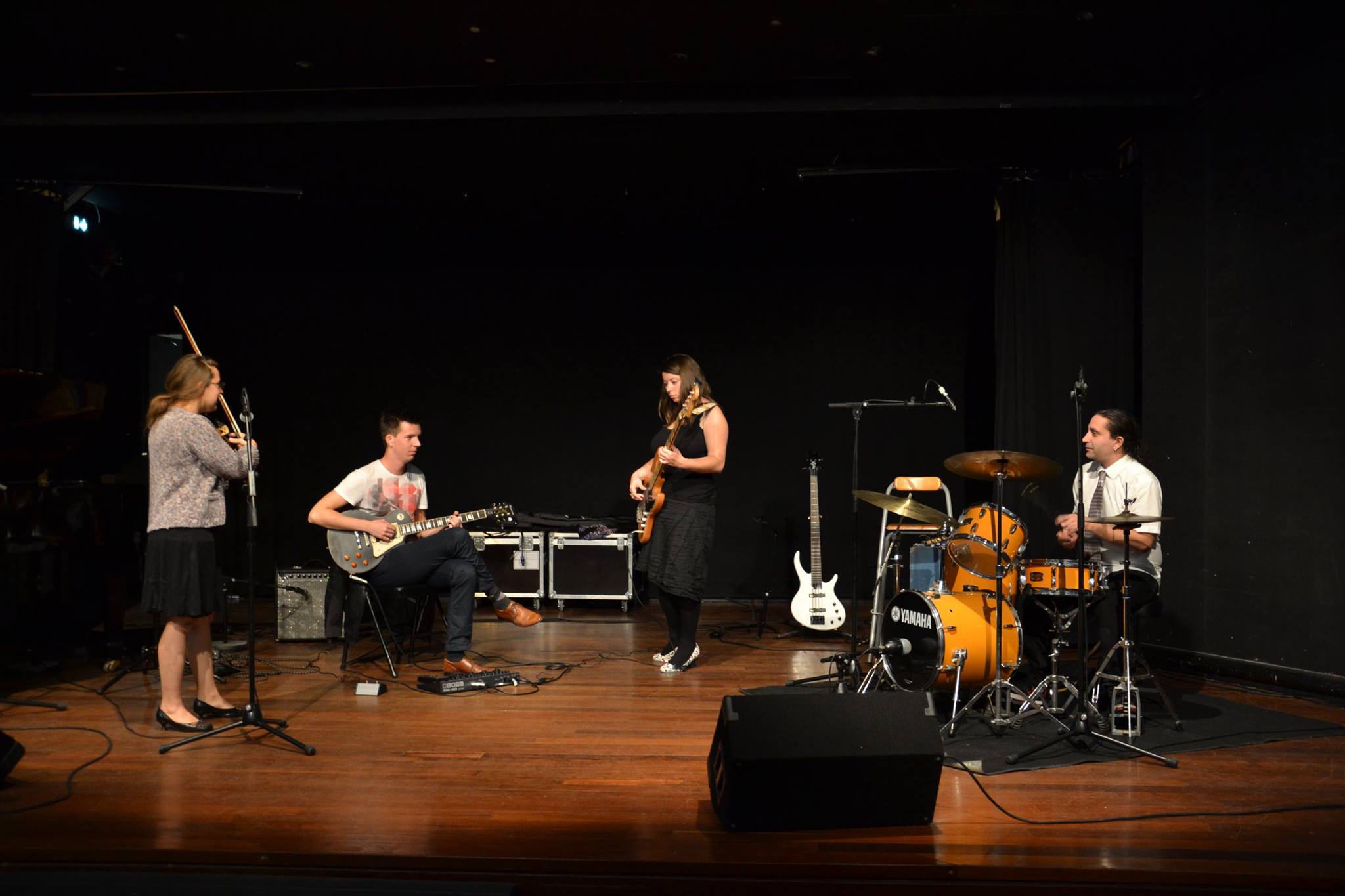 Comment j’ai appris la guitare électrique en 6 mois